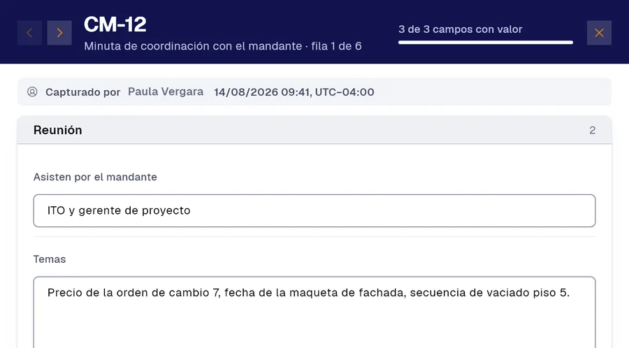 Registro CM-12 del formulario «Minuta de coordinación con el mandante» en PAIR. Asisten por el mandante: ITO y gerente de proyecto; Temas: Precio de la orden de cambio 7, fecha de la maqueta de fachada, secuencia de vaciado piso 5.