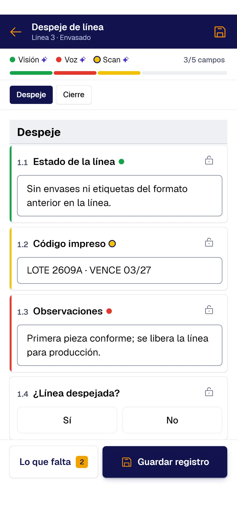 Formulario «Despeje de línea» en el teléfono: Estado de la línea llenado con PAIR Vision, Código impreso con PAIR Scan y Observaciones con PAIR Voice, cada uno con su punto de color.